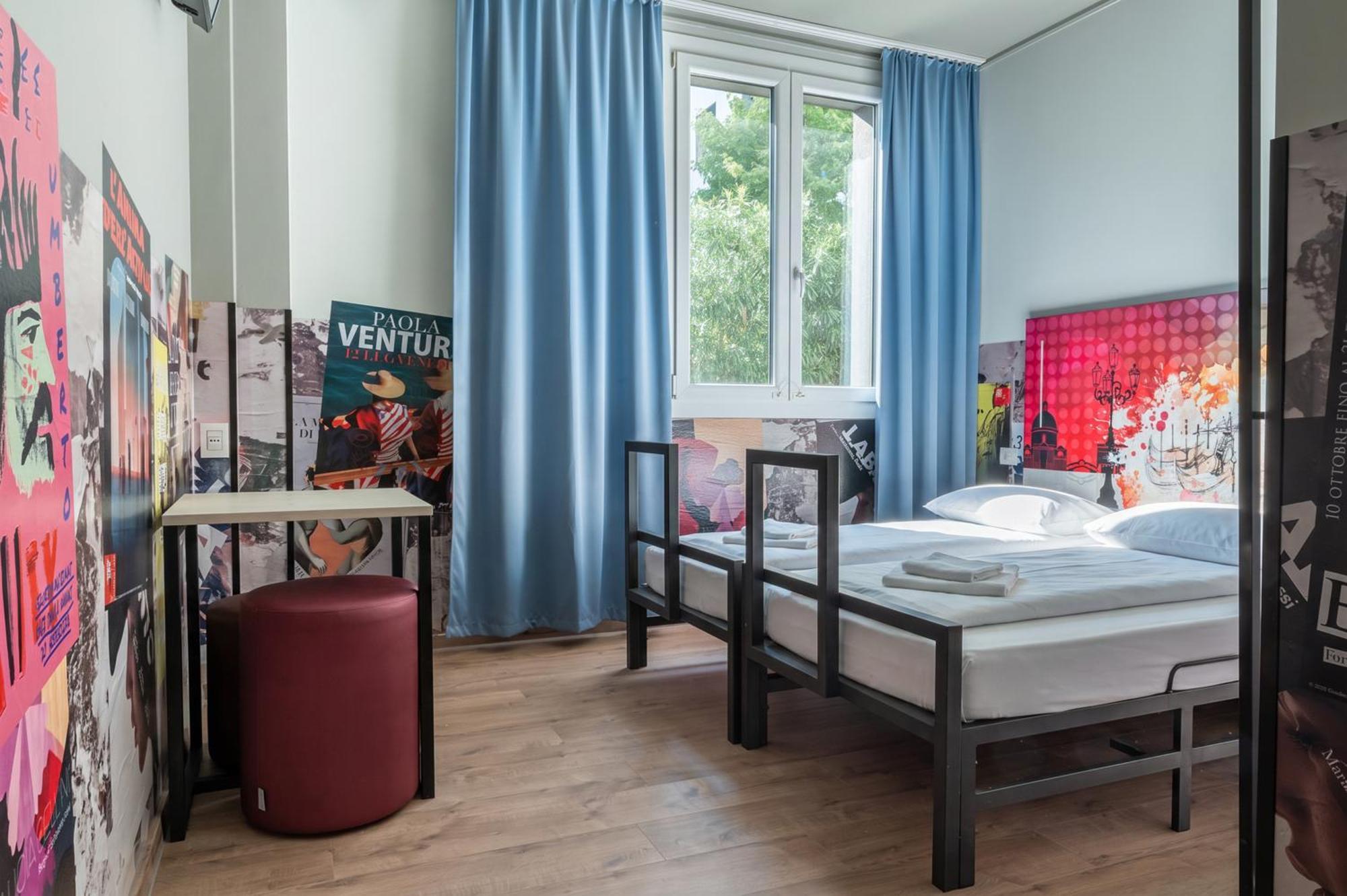 Twin room for Single use
